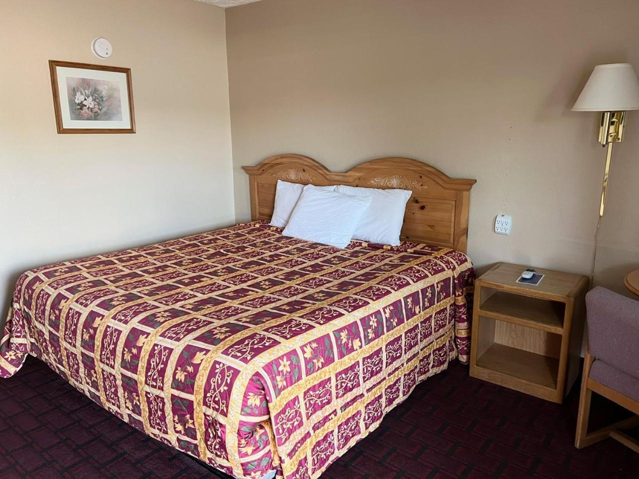 Economy Inn מק'קוק מראה חיצוני תמונה