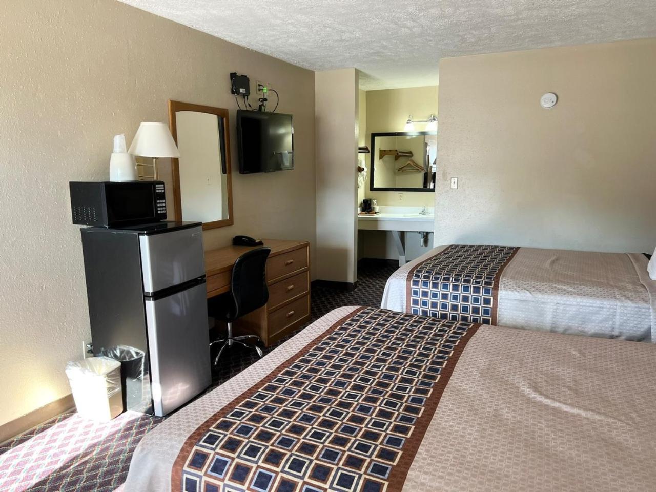 Economy Inn מק'קוק מראה חיצוני תמונה