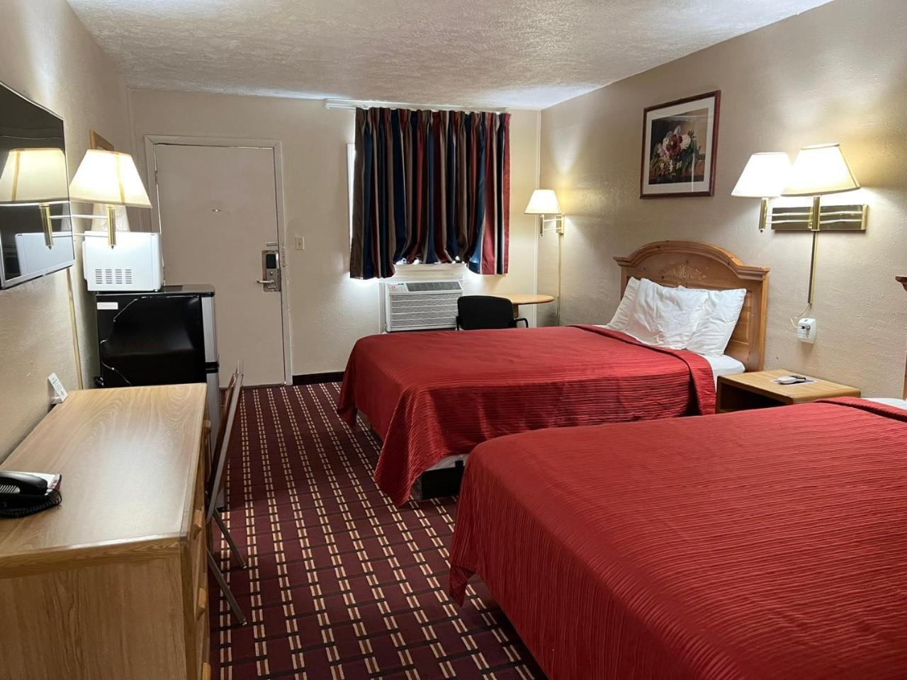 Economy Inn מק'קוק מראה חיצוני תמונה