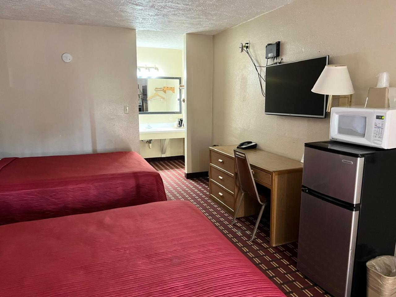 Economy Inn מק'קוק מראה חיצוני תמונה