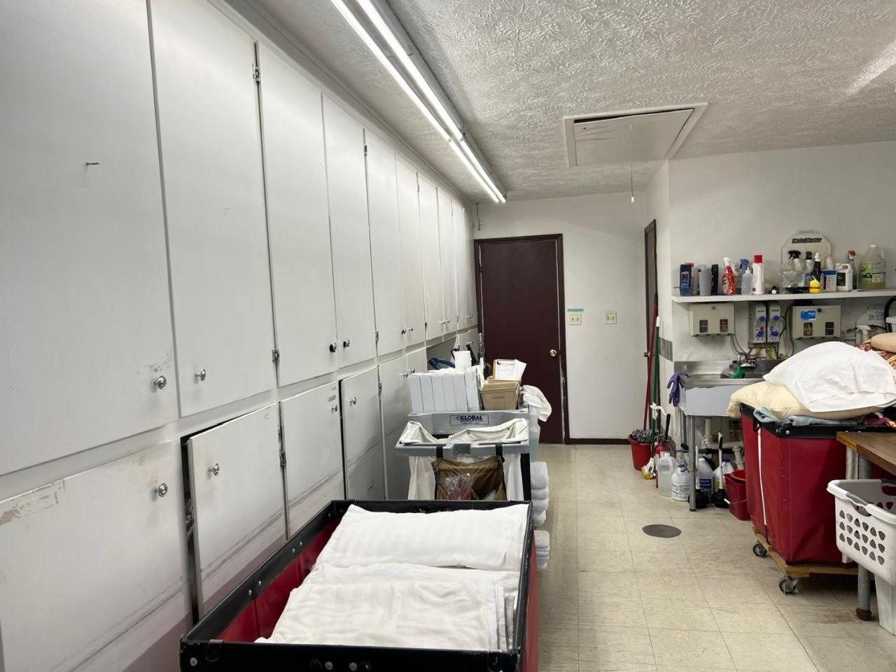 Economy Inn מק'קוק מראה חיצוני תמונה